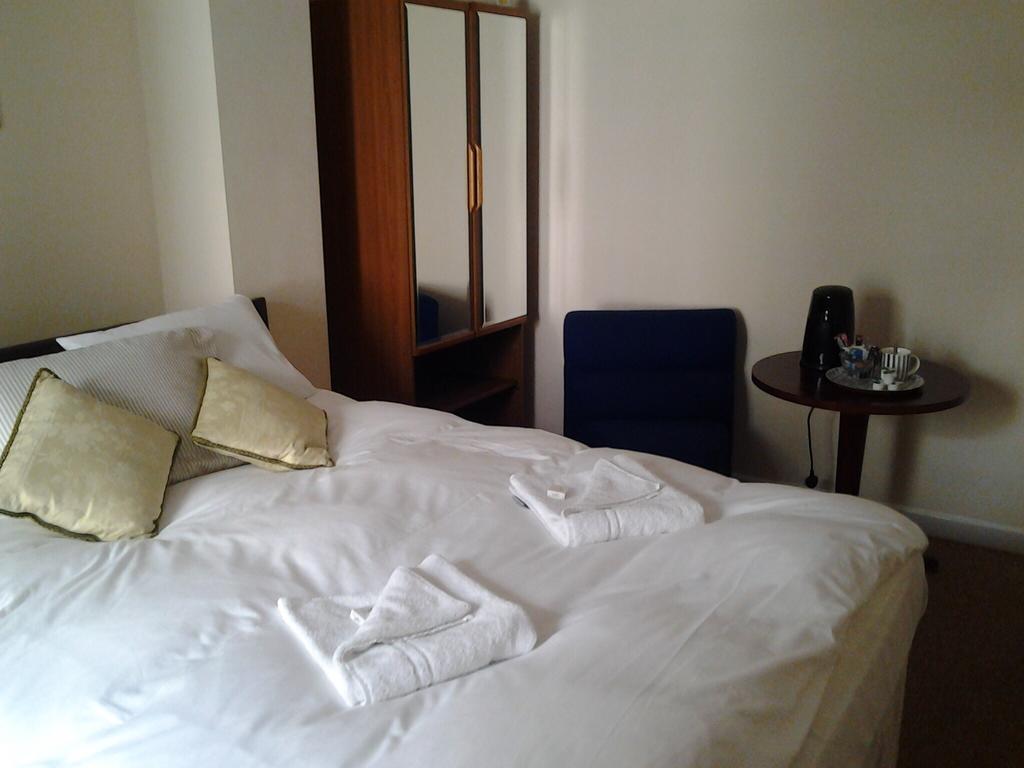 Sterling House Hotel Eastbourne Cameră foto